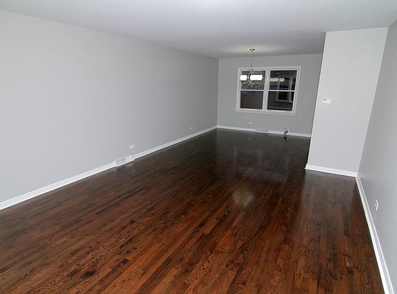 3rd image of 9309 Melvina Ave
