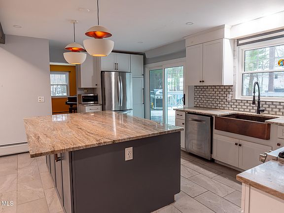 3rd image of 7 Morningside Drive