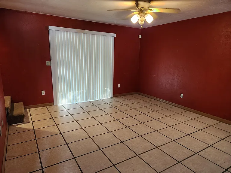 1206 SW 61st Ter #1206 — Photo 4