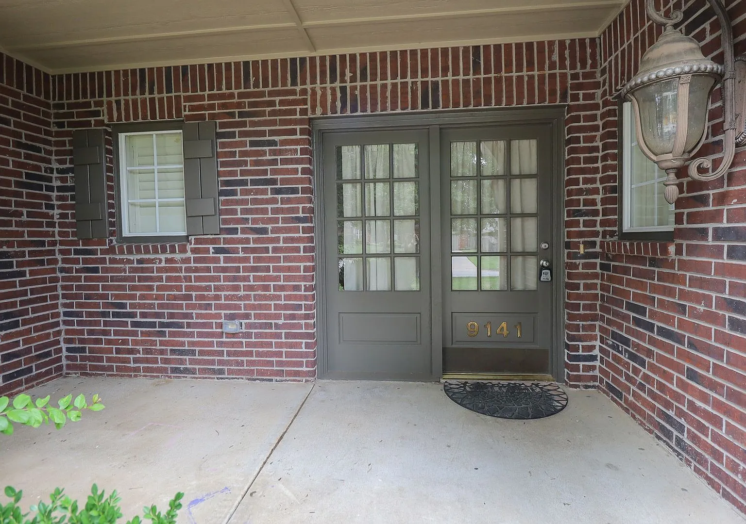 Huge, Gorgeous South Tulsa home ready for move in 05/15/2025 — Photo 4