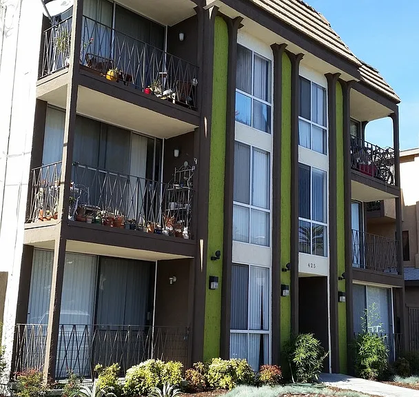 425 N Lime Ave — Photo 22