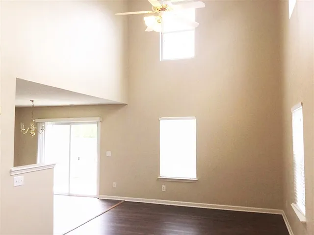 4271 Lake Woodard Dr — Photo 4