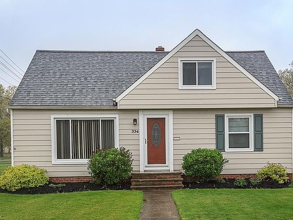 3rd image of 334 E 305th St