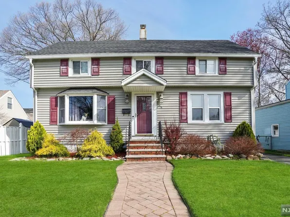 74 Randolph Ave, Dumont, NJ 07628