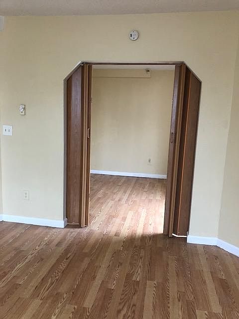 2nd image of 564 Main St