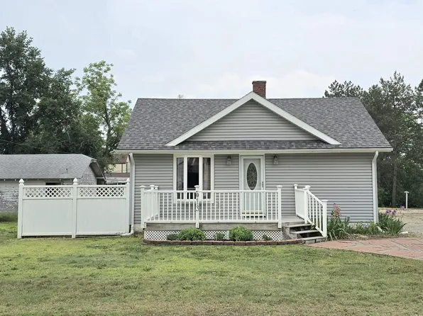 513 W 6th St, La Crosse, KS 67548