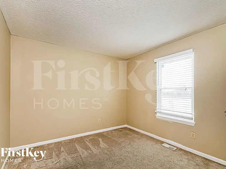7427 Cobblestone West Dr — Photo 14