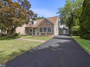 436 Manor Rd, Hatboro, PA 19040