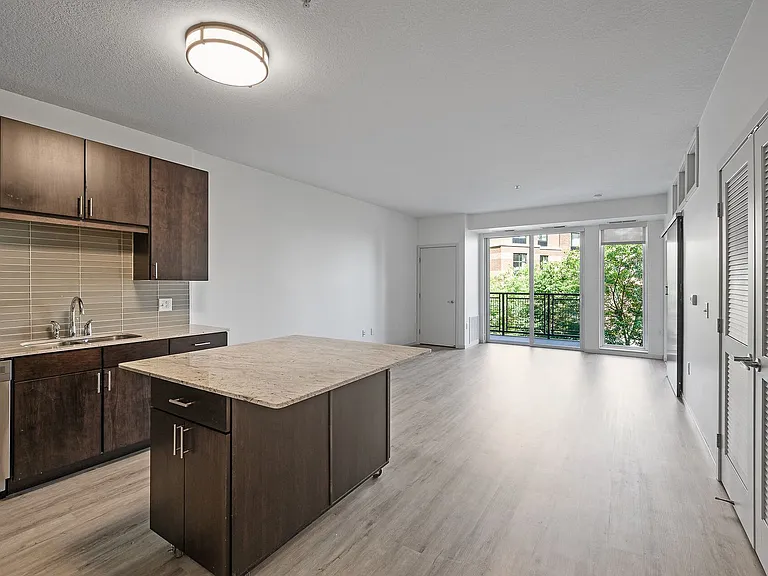 The Flats at West End — Photo 92