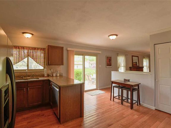 5th image of 2810 Gladwood Dr