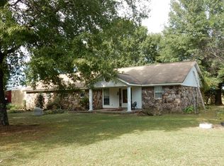 1541 Holston Rd, Como, MS 38619