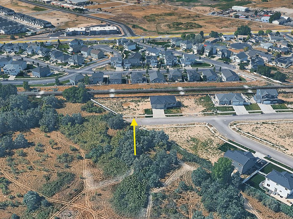 2nd image of 853 N Haywain Dr