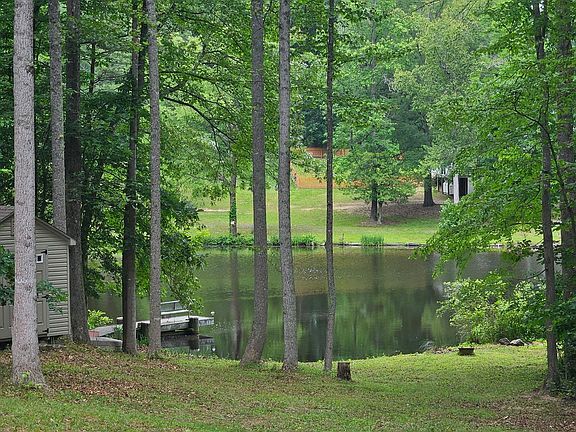 2nd image of 301 Woodfield Dr