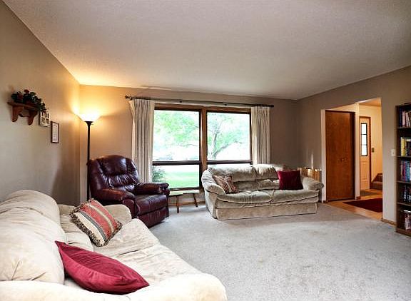 2nd image of 1800 James Ct