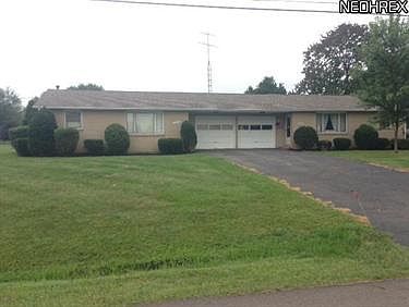 2nd image of 4500 Chester Ave