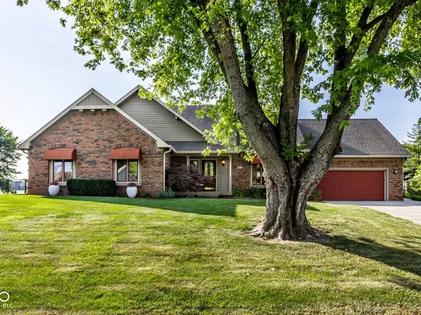 2623 Tournament Dr, Greenwood, IN 46143