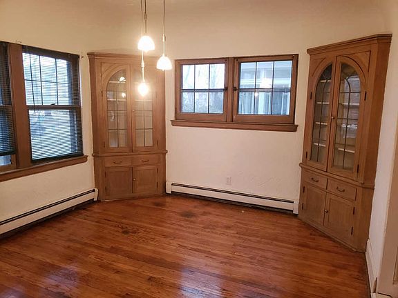 5th image of 4067 N Maryland Ave