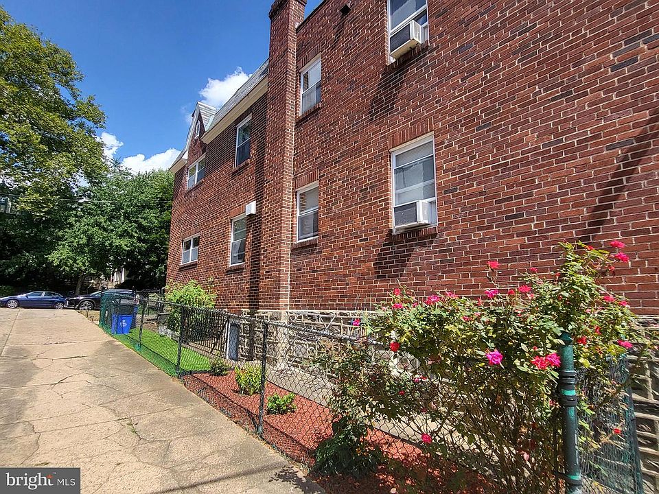 2nd image of 414 Glen Echo Rd