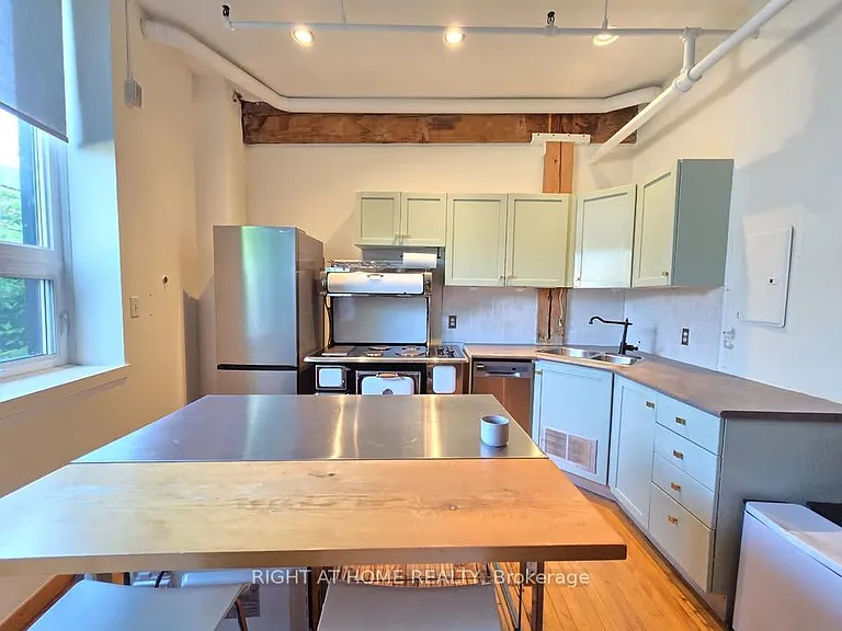 121 Prescott Ave #12 — Photo 7