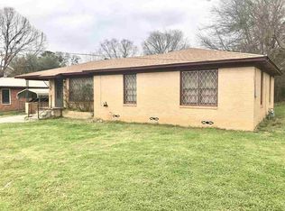 712 Hickory, Hughes Springs, TX 75656