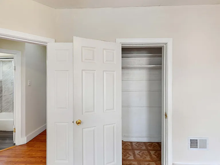 59 Armandine St #5 — Photo 7