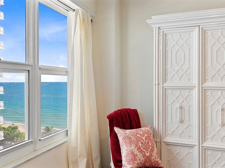 4010 Galt Ocean Dr #802 — Photo 9