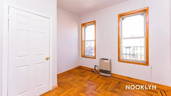 Rented by Nooklyn NYC LLC | media 11