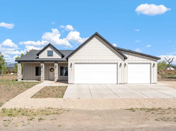 648 N Kaycie Ln, Panguitch, UT 84759