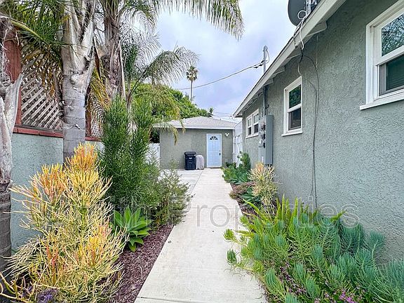 2nd image of 7886 Airport Blvd