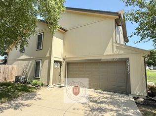 15133 Glenwood Ave, Overland Park, KS 66223