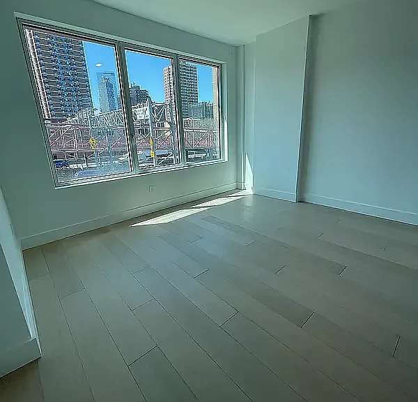 208 Delancey St #5G — Photo 10