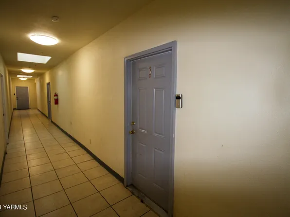 206 W 1st Ave, Toppenish, WA 98948