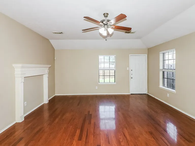 6618 Sutton Meadows Dr — Photo 4