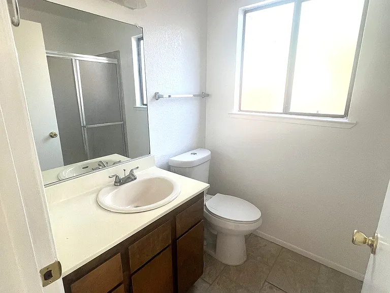 10387 S White Rock Rd #B — Photo 13