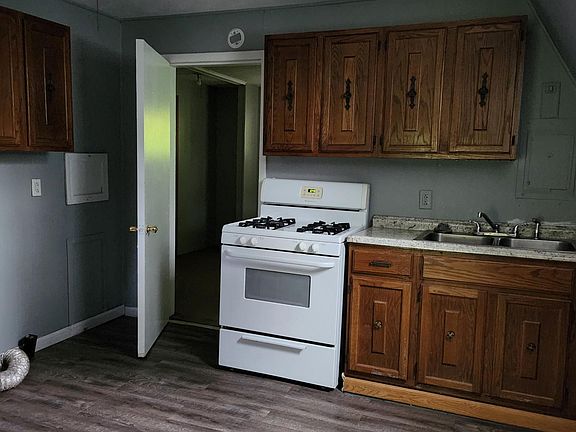 4th image of 37 Gamblewood Ln