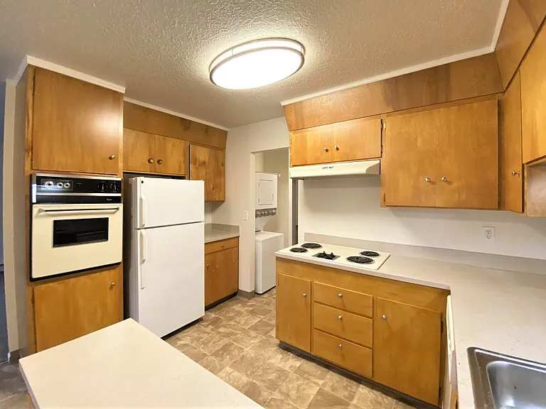 Fairmont Villa — Photo 17