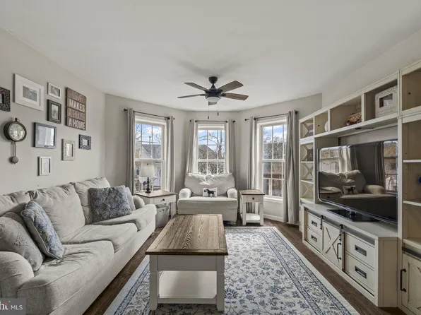 700 Grandview Ave, Norristown, PA 19403