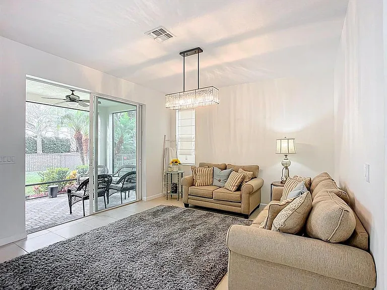 11931 SW Crestwood Cir — Photo 14