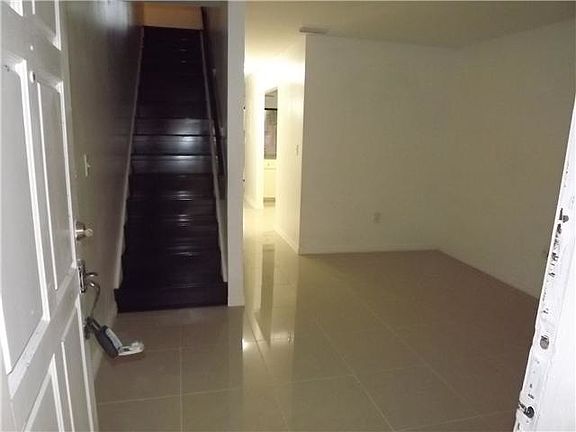3rd image of 550 SW 115th Ave #802D