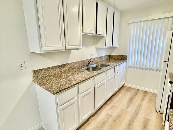 4th image of 2022 Eleanore Dr APT 107