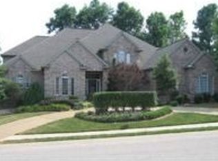 2566 Oak Bend Pl, Newburgh, IN