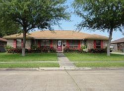 1st image of 654 Birchwood Dr