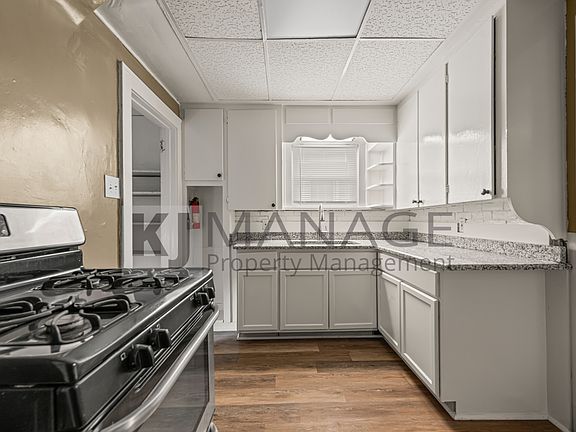 2nd image of 413 E Goulson Ave