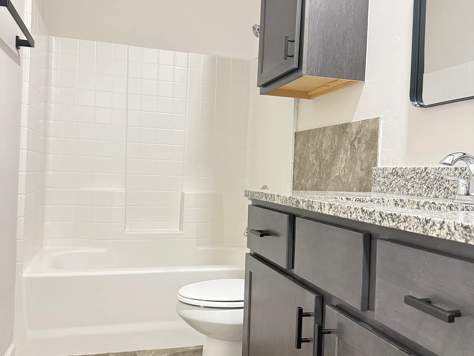 3 bed, 1350 sqft, $1,595 — Photo 4