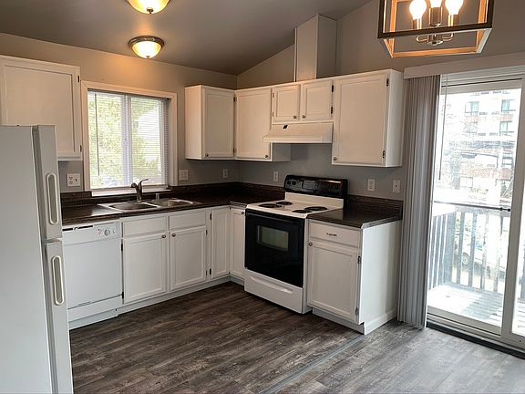 4th image of 10725 Burke Ave N #1