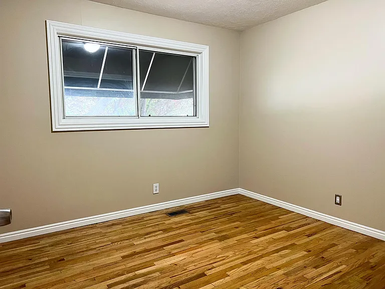 Front Bedroom #1