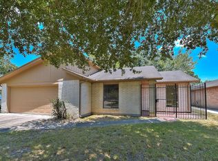 3903 Lochmire Ln, Houston, TX 77039