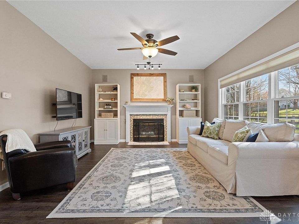 520 Brookside Dr, Springboro, OH 45066 | Zillow