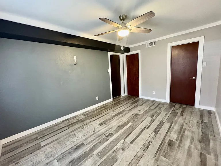 829 Wax Myrtle Ln — Photo 10
