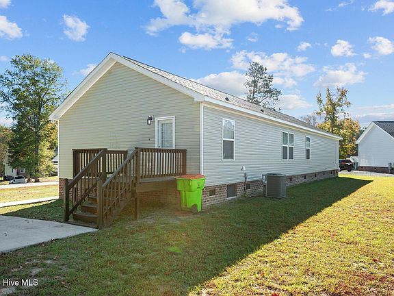 5th image of 415 Pine Ridge Road